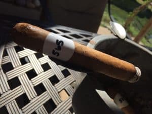 Blind Cigar Review: Macanudo | MAO No. 10