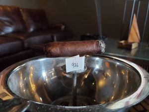 Blind Cigar Review: Alec Bradley | Gatekeeper Toro
