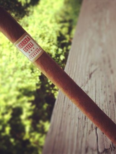 Cigar News: Jonathan Drew Confirms Herrera Esteli Lancero