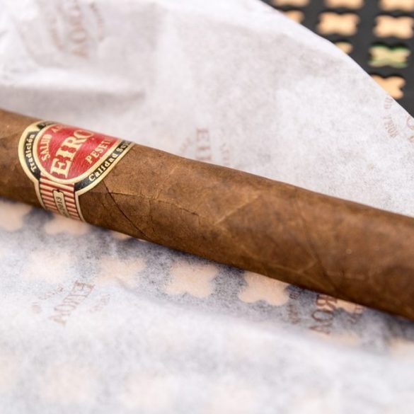 Blind Cigar Review: Eiroa by CLE | Robusto