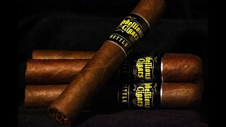 Blind Cigar Review: Rebellious Cigars Signature Series