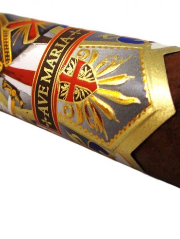 Blind Cigar Review: Ave Maria | Knights Templar
