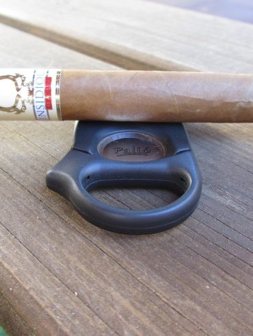 Quick Cigar Review: Asylum | Insidious Corona