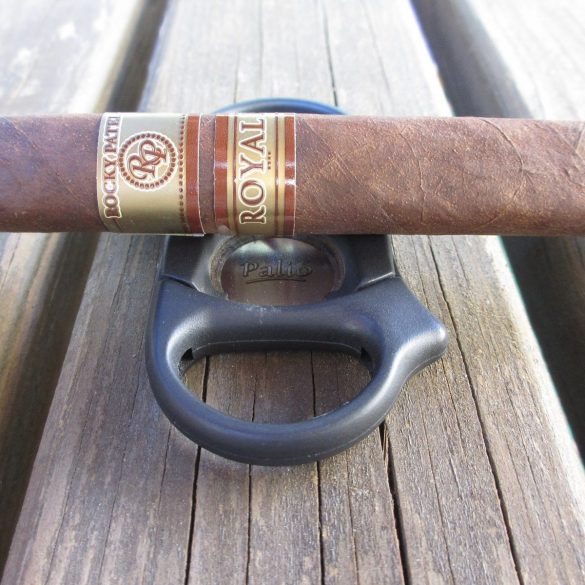 Quick Cigar Review: Rocky Patel | Royale Robusto