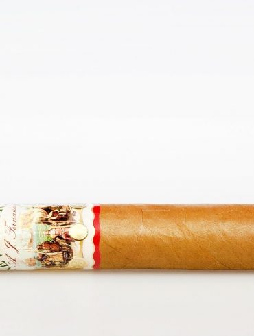 Cigar News: Cigar Emporium Hosts Launch of New World Connecticut