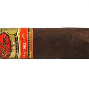 Blind Cigar Review: La Hoja | Edición Clasica Maduro 1962 No. 2