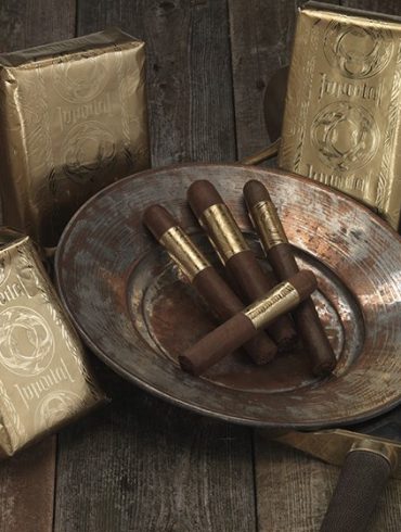 Cigar News: Famous Smoke Shop Announces the Release of their Newest Exclusive Cigar Immortal