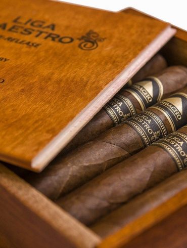 Cigar News: Mombacho Announces Liga Maestro