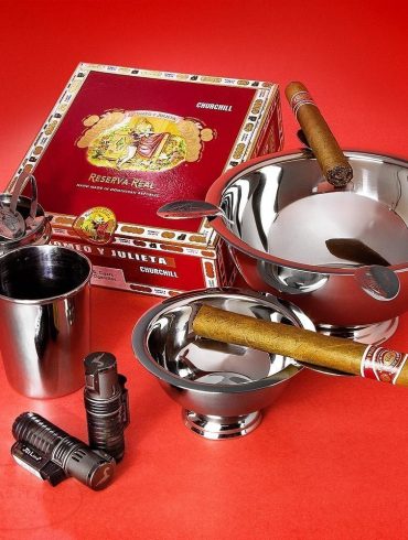 Contest: Romeo y Julieta Reserva Cigars Plus Accessories from CigarPlace.biz