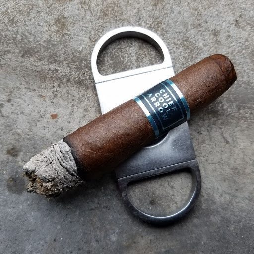 Quick Cigar Reviews: Room 101 | Chief Cool Arrow Filerokee