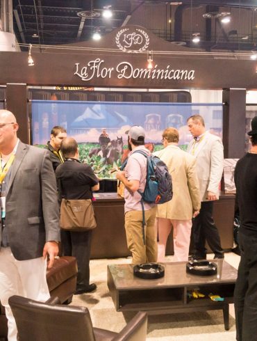 IPCPR 2017 - La Flor Dominicana - Blind Man's Puff