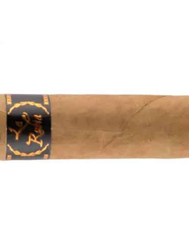 Blind Cigar Review: Epic | La Rubia Churchill