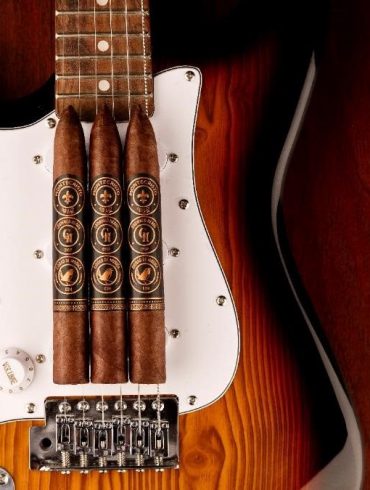 Cigar News: Altadis U.S.A. & Crowned Heads Collaborate with Montecristo Ciudad De Música