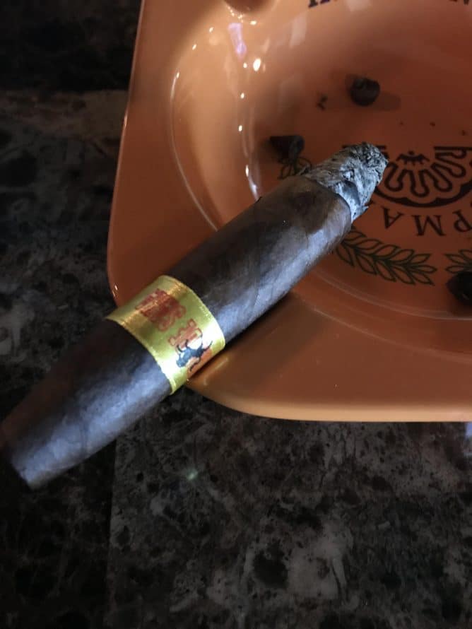 Quick Cigar Review: Dunbarton T&T | Muestra de Saka Unicorn