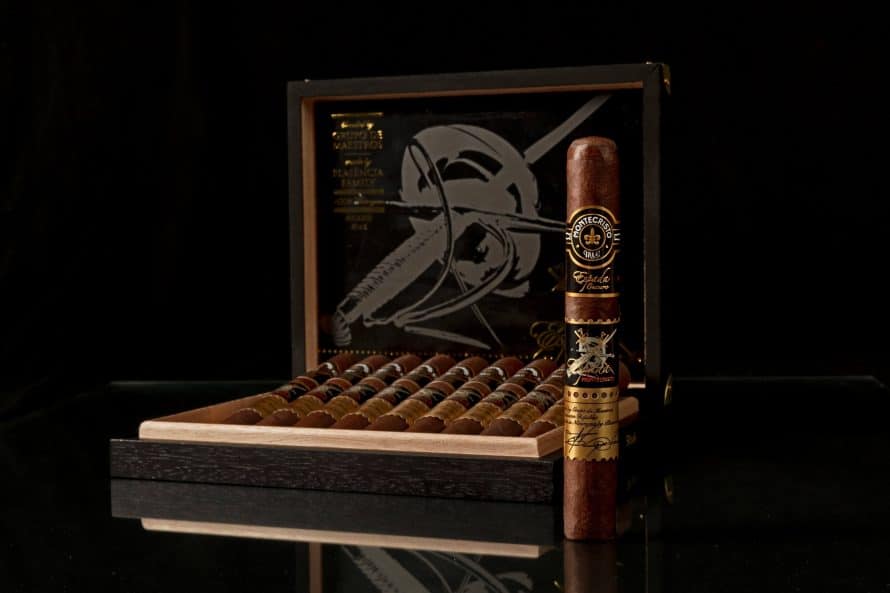 Cigar News: Altadis Announces Montecristo Espada Oscuro