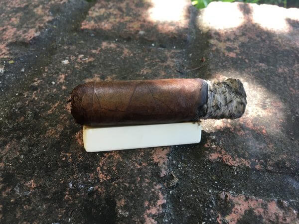 Quick Cigar Review: Viaje | Zombie Super Shot 2019