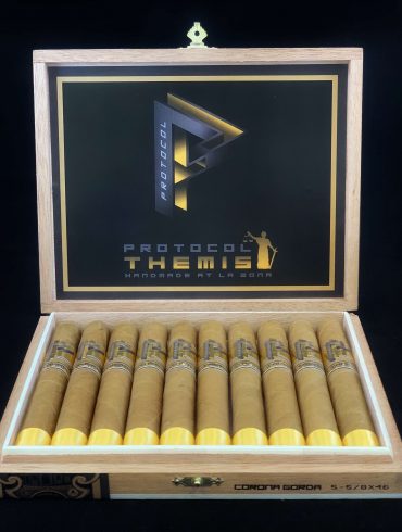 Cigar News: Cubariqueño Announces Protocol Themis Corona Gorda