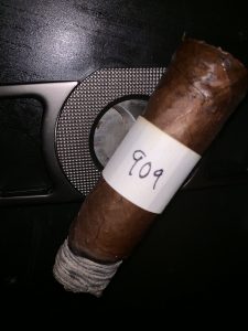 Blind Cigar Review: Mombacho | Cosecha 2014