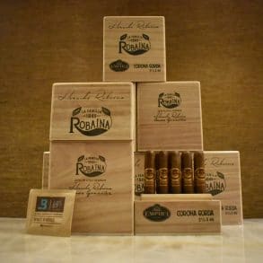 Cigar News: La Familia Robaina Shipping H.R. Signature Exclusive Corona Gorda