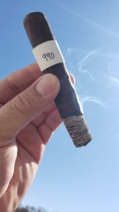 Blind Cigar Review: Stolen Throne | Crook of the Crown Robusto