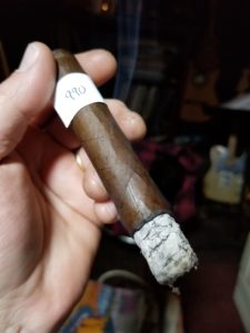 Blind Cigar Review: Stolen Throne | Crook of the Crown Robusto