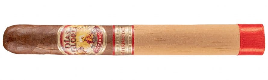 Blind Cigar Review: AJ Fernandez | Días De Gloria Short Churchill