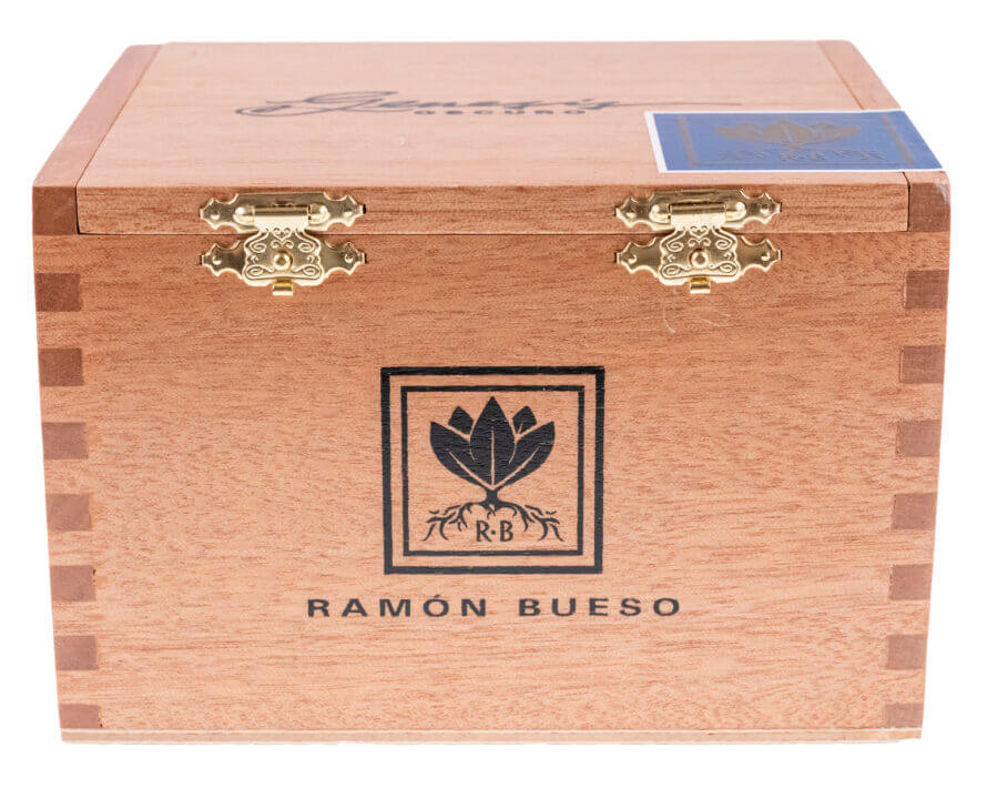 Blind Cigar Review: Ramon Bueso | Genesis Oscuro Robusto