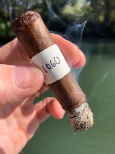 Blind Cigar Review: Vicarias | Black