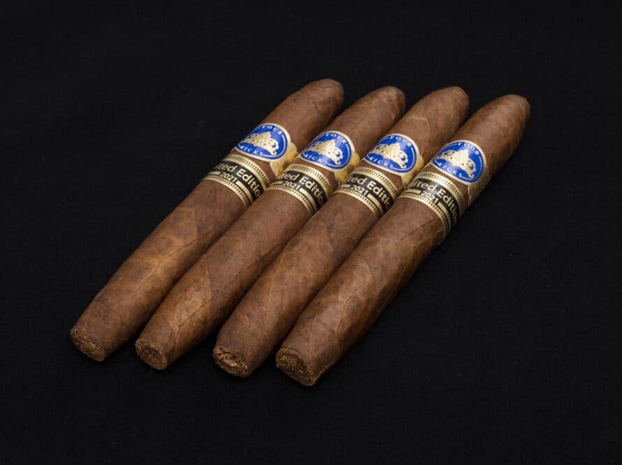 Four Kicks Capa Especial Águilas LE 2021 Announced by Crowned Heads - Cigar News